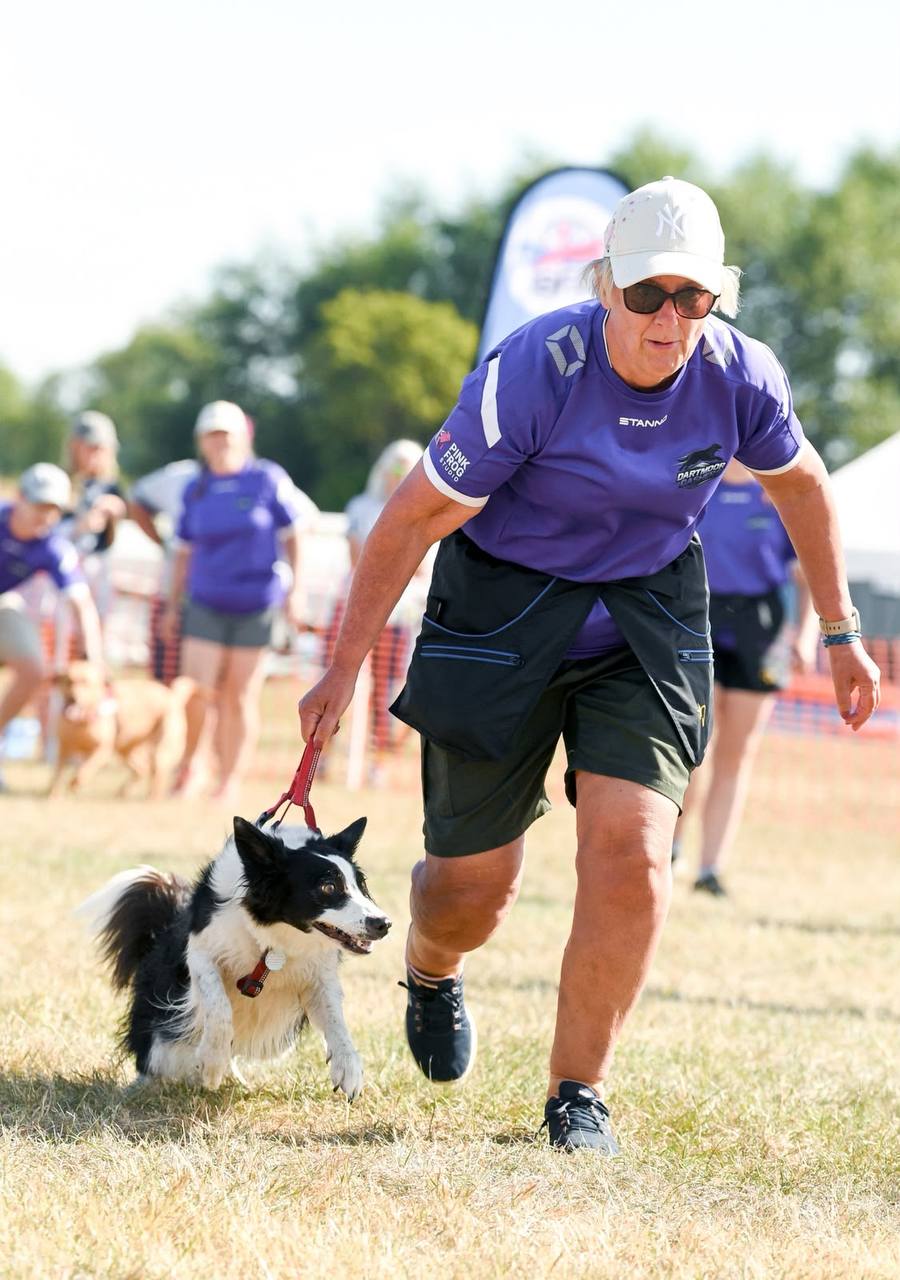Caroline running with Mabel